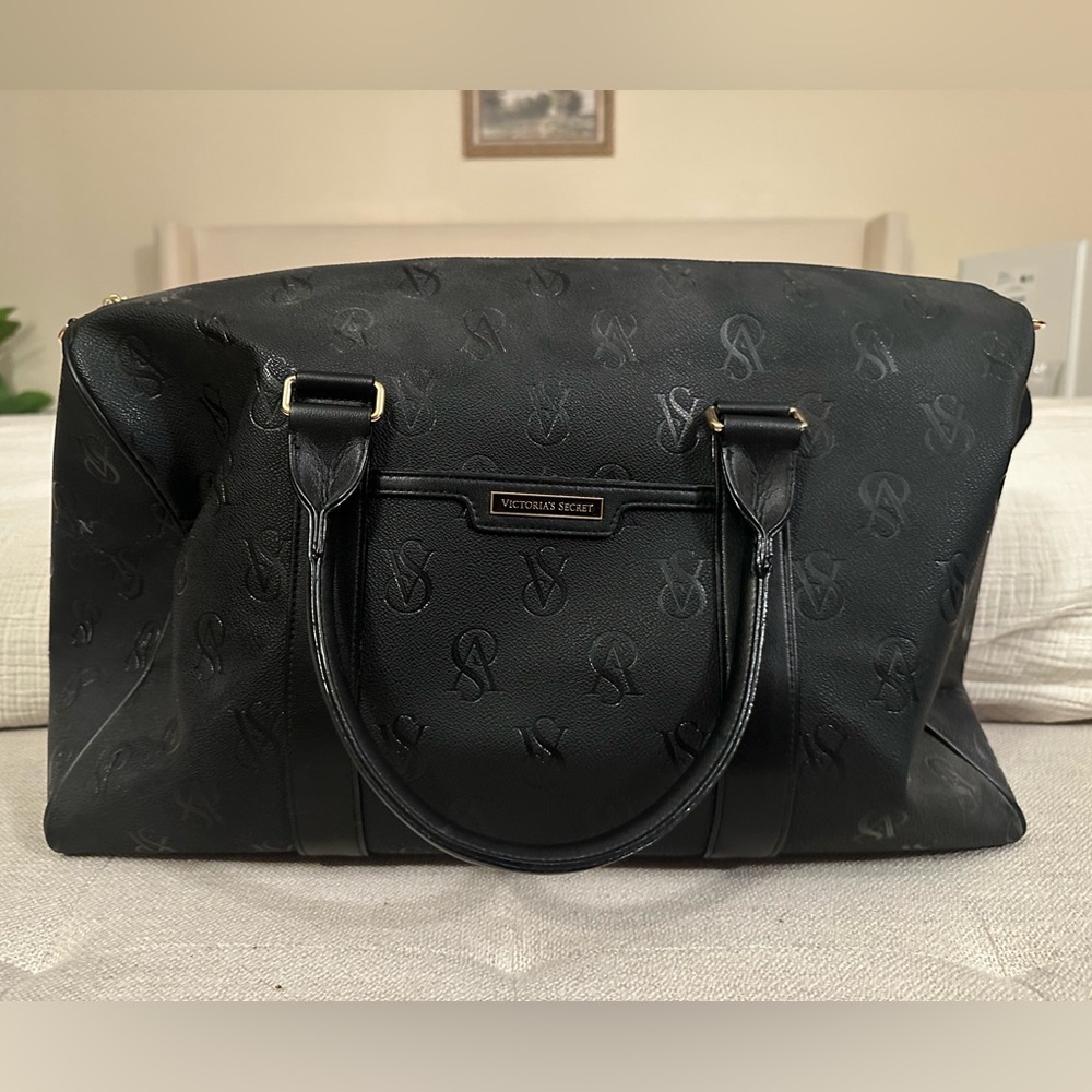 Victoria’s Secret Getaway Duffel Bag